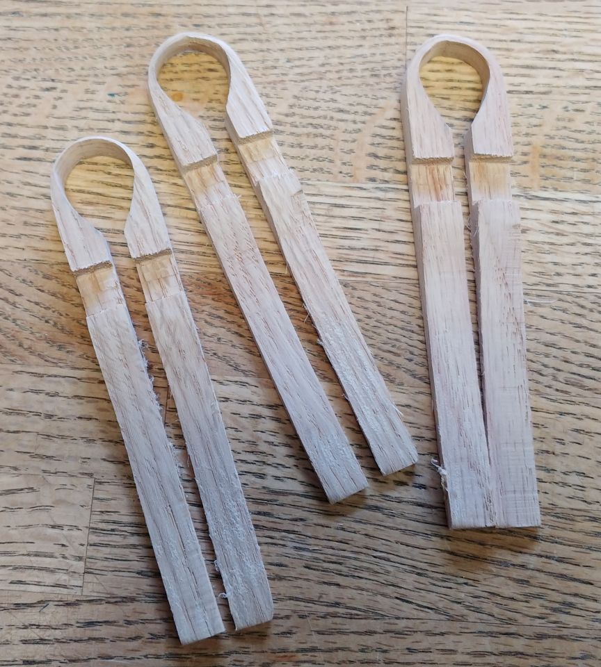 Ear Side Notched Style Oak SOLD INDIVIDUALLY